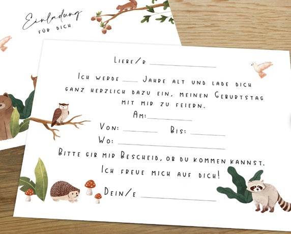 Einladungskarten für den Kindergeburtstag im Wald  mit wundervoll illustrierten Waldbewohnern wie Fuchs, Hase, Eichhörnchen, Reh.